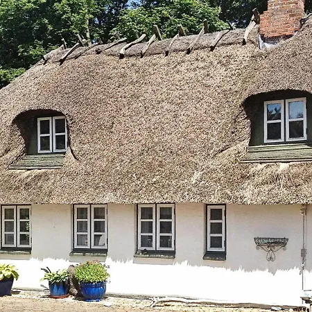 Five-bedroom Holiday In Juelsminde 3 Holiday home *