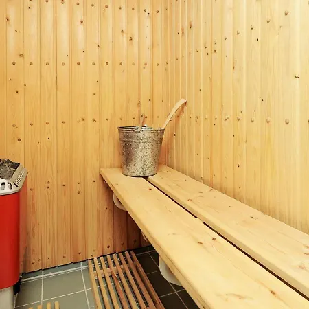 Five-bedroom Holiday In Juelsminde 3 Holiday home