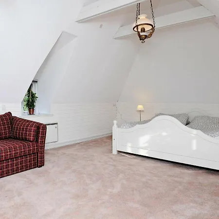Five-bedroom Holiday In Juelsminde 3 Holiday home Juelsminde (Hedensted)